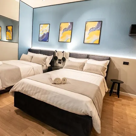 Apartment Modern Romana Square 2