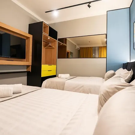 Modern Romana Square 2 *